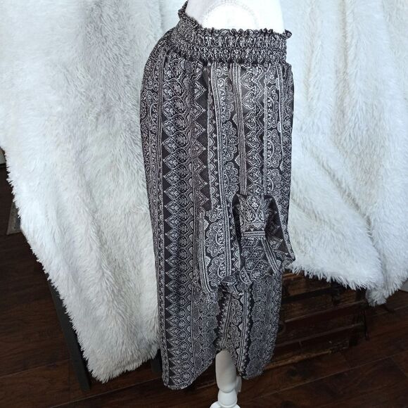 CITY TRIANGLES BLACK & WHITE OFF-THE-SHOULDER BELL SLEEVE DRESS SZ.L EUC - Picture 6 of 10